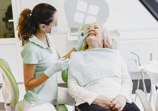 How Are Dentures Secured Without Back Teeth?