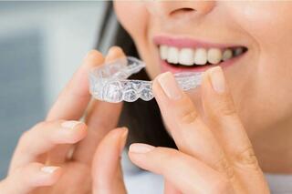 Orthodontic Retainer After Braces – What It Is, Their Cost and Fitting!