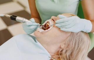 Ultrasonic Dental Cleaning